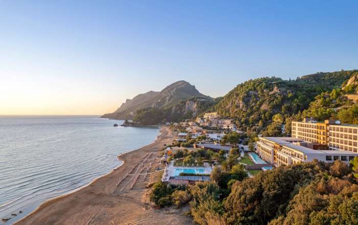 Gorgeous Greece: 5* Luxury Beachfront Retreat